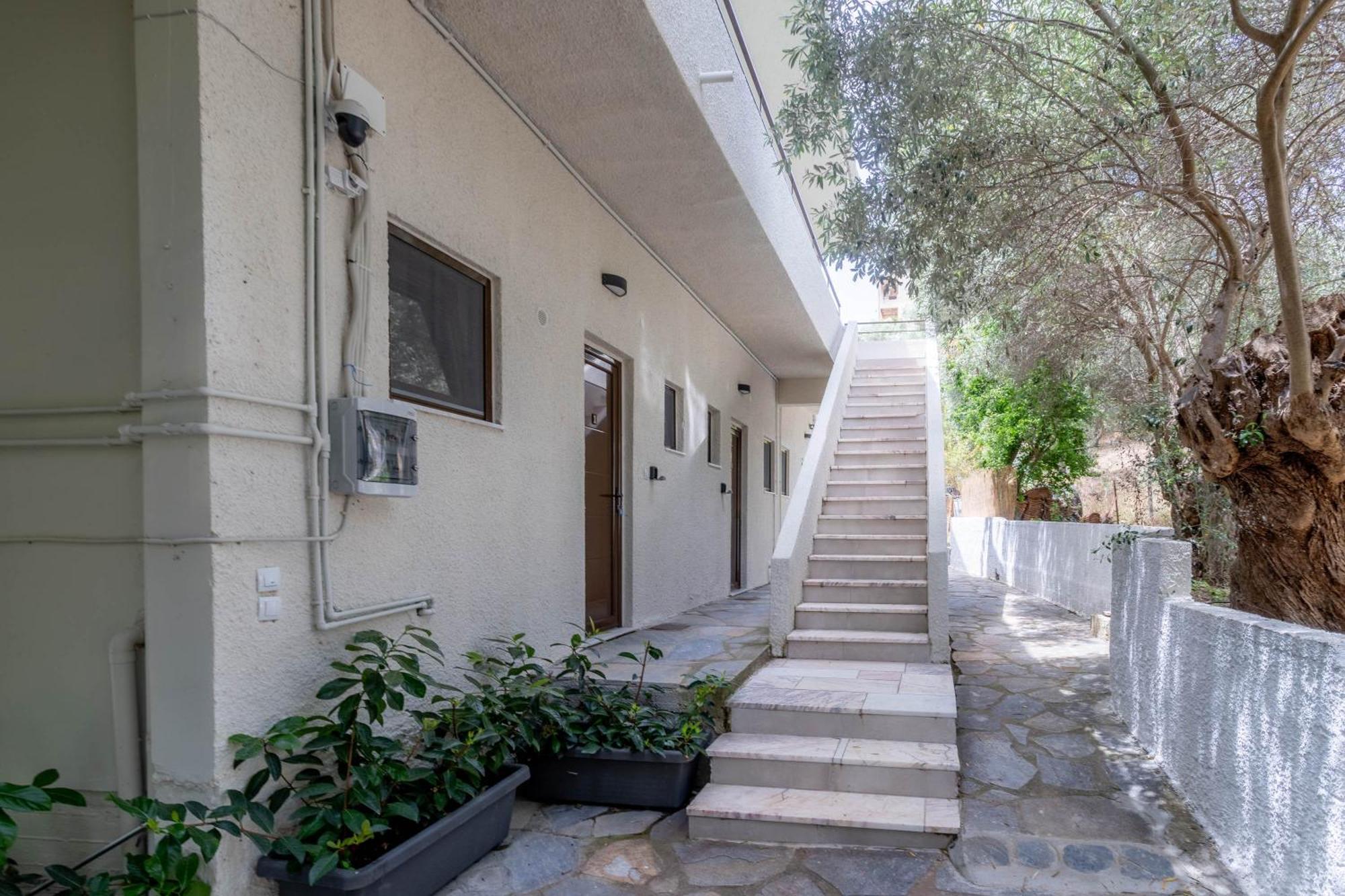 Pteleo Apartment